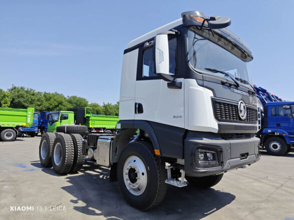 shacman chasis precio