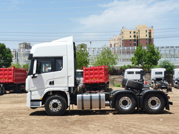 SHACMAN X5000 560HP TRACTO